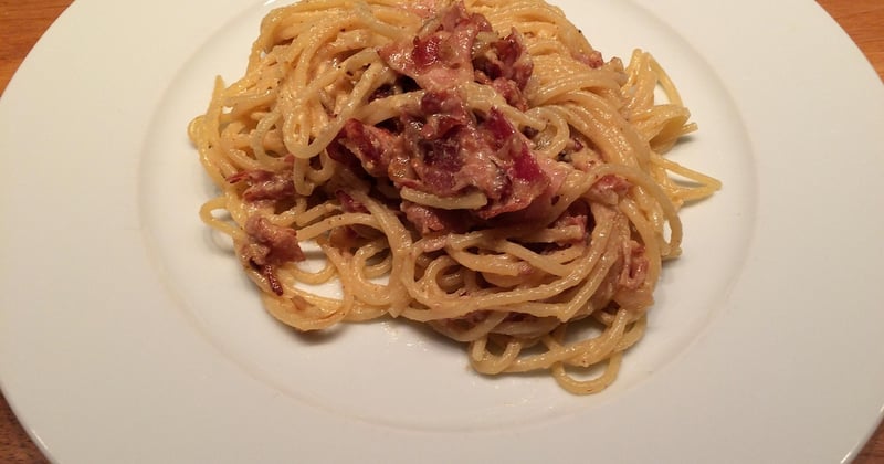 Pâtes à la carbonara facile et rapide : la recette crémeuse en 20 minutes chrono